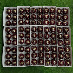 Pelota de Cricket de Cuero Salstar de Primera Calidad, Colores Personalizables, Logotipo, Diseño Transpirable y Ligero - Product Image 3