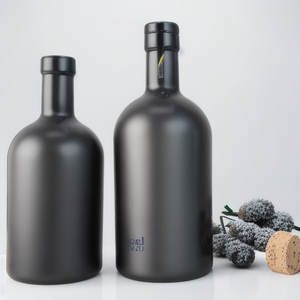 330ml 500ml 750ml Esmerilado Black Spirit Licor Vodka Glass Botella de vino Botella de aceite de oliva <span class=keywords><strong>Nordic</strong></span> <span class=keywords><strong>Gin</strong></span> con logotipo de impresión de corcho - Product Image 1