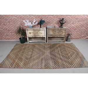 Vintage Kilim Area Rug 4.5x8.1 ft (138x246 cm), Turkish <b>Brown</b> Abstract <b>Wool</b> Rug - Product Image 2
