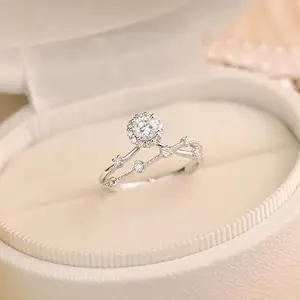 太阳花18k金戒指漂亮设计光环带摩石宝石周年戒指可爱圆形切割石戒指送给她的礼物