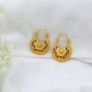 Pendientes de aro de Mandala Floral chapados en oro de 18 quilates para mujer, diseño de loto hecho a mano, círculo grande, Perla de diamante de latón, gota de moda - Product Image 4