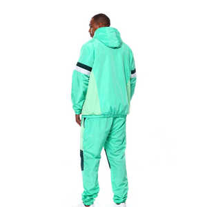 Coupe-vent personnalisé et imperméable pour hommes en plein air matériau en nylon et polyester de haute qualité pour hommes 2025 ensemble coupe-vent survêtement pour garçons - Product Image 2
