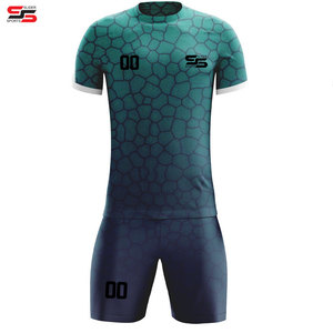 100% polyester ensemble complet uniforme de football dernière conception sublimée de vêtements de sport Sialkot Pakistan - Product Image 6