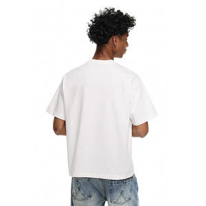 T-shirt graphique surdimensionné pour hommes Streetwear personnalisé à impression audacieuse haut tendance en gros pour une tenue décontractée quotidienne - Product Image 3