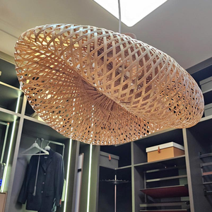 โคมไฟหมวกฟางหวายธรรมชาติทำด้วยมือดีไซน์มินิมอลสำหรับโคมไฟระย้าและเพดาน - Product Image 6