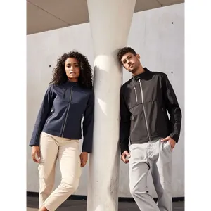 Veste softshell personnalisée pour femmes pour la randonnée, sac étanche pour équipement - Product Image 6