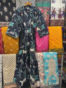 Kimono de dama de honor con estampado de bloques de algodón, bata de talla única para la temporada de primavera y verano - Product Image 4