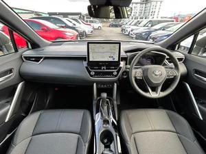 Usado Corolla Cross SUV R16 Neumáticos Turbo Motor Caja de cambios automática Luz Interior Asientos de tela Volante a la izquierda - Product Image 5