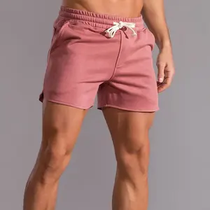 Vente en gros de shorts de gym 100% coton avec logo personnalisé ODM personnalisés pour hommes shorts de gym décontractés à motif uni teints - Product Image 3