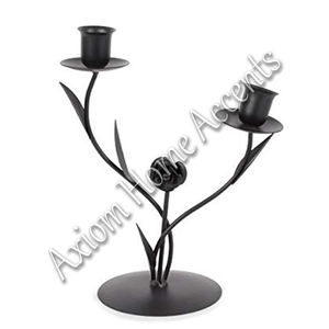 Juego de Portavelas Navideños de Latón con Flores Hechas a Mano, Estilo Costero, Decoración de Mesa, Portavelas Cónicos Hechos a Mano, Axiom - Product Image 2