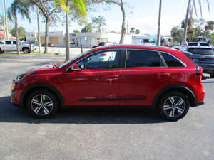 Kia Niro Plug-In Hybrid 2022 en parfait état - Product Image 5