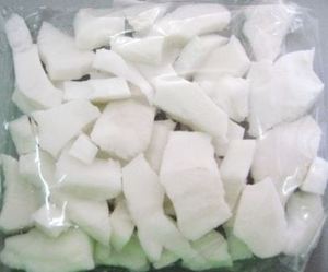 Viande de noix de coco surgelée de qualité supérieure, chair de noix de coco naturelle IQF pour smoothies, desserts, boulangerie et exportation mondiale // Mme Lily Ngo - Product Image 2