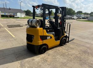 CAT IC PNEUMATIC FORK LIFT GP15N <b>USED</b> FWD - Product Image 4