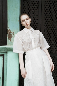 WHITEANT A-line Falda acampanada para mujer con patrón de hojas en relieve AYLIN MAXI FALDA blanca En stock Ropa de verano elegante para mujer - Product Image 5