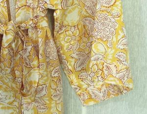 Bata Kimono de Algodón con Estampado Floral para Mujer, Albornoz Elegante de Manga Ancha con Estampado Floral Oscuro, Material de Nailon Suave - Product Image 4