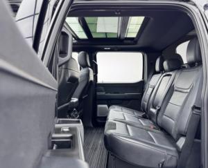 Ford F-150 Raptor R 4x4 Double Cab 2022, Basso Chilometraggio, Pronto per la Spedizione, Guida a Sinistra (LHD) e Guida a Destra (RHD), Pronto per l'Esportazione - Product Image 4