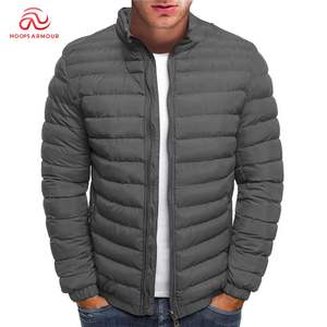 Chaqueta acolchada estampada OEM personalizada de alta calidad para hombre Chaqueta de invierno informal con logotipo personalizado para hombre con bolsillos con servicio OEM - Product Image 1