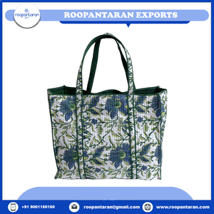 Bolsa de Mano Acolchada de Algodón 100% con Estampado Tradicional Hecho a Mano, con Bolsillos Interiores, Colores y Logotipo Personalizados para Uso Diario - Product Image 2