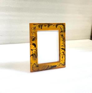 Luxury Design High Relief Yellow Resin <b>Photo</b> <b>Frame</b> <b>Wood</b> Carving Ornate <b>Photo</b> <b>Frame</b> <b>Wood</b> <b>Photo</b> <b>Frame</b> Snow Globe <b>Photo</b> Album - Product Image 2