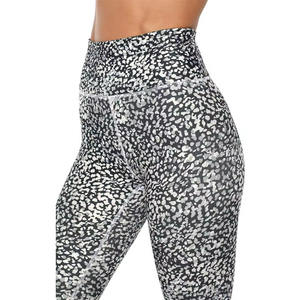 Leggings d'entraînement taille haute avec logo personnalisé Conceptions imprimées uniques Séchage rapide et respirant Pantalon de sport XL de grande taille - Product Image 3