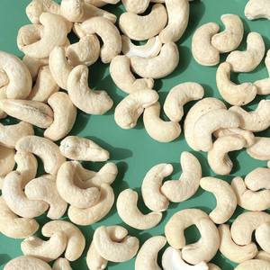 เม็ดมะม่วงหิมพานต์ W320เม็ดมะม่วงหิมพานต์ออร์แกนิกส่งออกไปยังสหรัฐยุโรปตะวันออกกลาง - Product Image 1