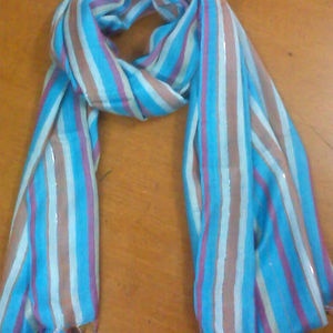 Écharpe en viscose teinte en fil pour femmes, longueur moyenne, été - Product Image 1