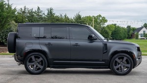 Certificado usado 2023 Land Roveer Defennder 110 V8 518-HP Supercharged V8 - Product Image 3