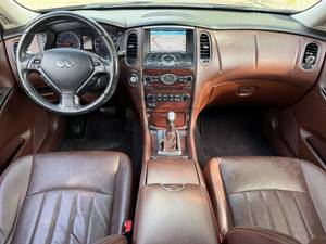 Voiture d'occasion Infiniti EX35 Journey 2010 à bas prix à vendre - Product Image 2