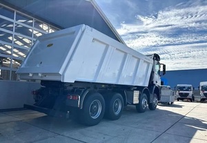 Nuevo Camión Pesado Mercedes AROCS 4140 8x4 Euro5 Diésel, Volquete, Transmisión Automática, Volante a la Izquierda, 30T-40T, Cámara Trasera de 360° - Product Image 4