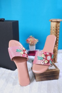 รองเท้ามีสไตล์และใส่สบายพร้อมลูกปัดที่ประณีตทันสมัยสำหรับการสั่งซื้อในฤดูร้อนดีไซน์ที่สดใสสำหรับทุกโอกาส - Product Image 6