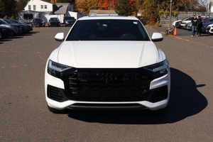 Vente en gros – Audi Q8 2023 AWD Quattro Premium SUV, conduite à gauche, sièges en cuir, caméra de recul, 4 portes, 55 TFSI, phares LED, toit ouvrant, version Euro - Product Image 3
