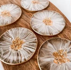 Posavasos de resina verde de diseño único, posavasos decorativo multiusos para fiestas de jardín, decoración festiva y estilo para el hogar de la India - Product Image 4