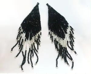 El mejor precio del fabricante de Nepal, pendientes de aro de cuentas de vidrio de diseño clásico, regalos de moda personalizados de calidad superior - Product Image 1