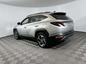 Usado 2024 para Híbrido Limited AWD, Volante a la Izquierda, Color Oscuro, ACC, Llantas de Aleación R17, Asientos de Cuero, Techo Solar, Arranque Remoto, Navegación - Product Image 5