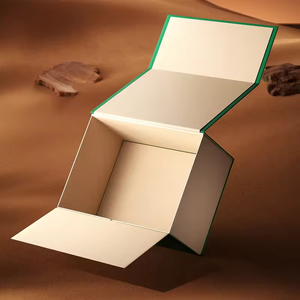 Caja de Regalo Magnética Rígida de Cartón con Logotipo Personalizado, Hecha con Materiales Reciclados Ecológicos, Acabado de Lujo, Estampado en Caliente y Esponja - Product Image 4