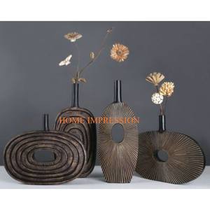 แจกันดอกไม้โลหะโบราณทรงสวยงาม - Product Image 6