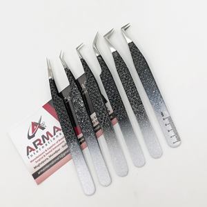 Pinzas de extensión de pestañas sostenibles recubiertas de Ombre profesionales Logotipo personalizado Agarre fuerte Fibra de acero Probado a mano Pestañas puntiagudas - Product Image 1