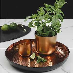 Plateau de service rond en cuivre pur minimaliste avec revêtement en émail pour concepteur de sécurité alimentaire au prix de gros par AALIYAN IMPEX - Product Image 1