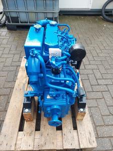 Nouvelle semelle Diesel Mini-44 42HP moteur diesel marin hors-bord intérieur carburant électrique et essence pour la navigation de plaisance - Product Image 5