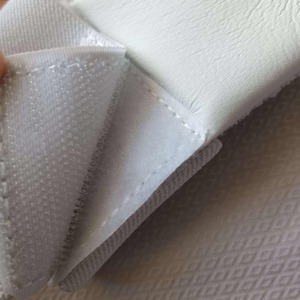 ถุงมือคาราเต้ซ้อมมวยพร้อมนิ้วโป้งป้องกันสีแดงนวมคาราเต้ศิลปะการต่อสู้เทควันโดสำหรับผู้ใหญ่และเยาวชน - Product Image 5