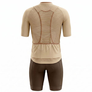 Tenue de cyclisme professionnelle en tissu à séchage rapide, coupe flexible, conçue pour les longues séances d'entraînement et les événements cyclistes de haute performance - Product Image 4