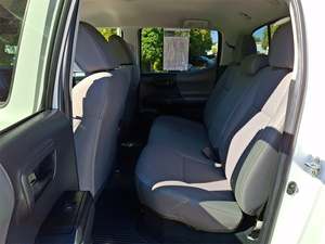 Camioneta Toyota Tacoma SR 2022 Usada en Excelentes Condiciones - Product Image 4