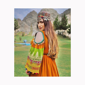 Robe afghane vintage Kuchi, faite à la main, traditionnelle, brodée, pour femmes, robe de festival afghane Kuchi, culture pachtoune - Product Image 4