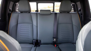 Camioneta de Aventura 4x4 de Alta Resistencia 2024 con Suspensión Elevada / Faros LED / Ruedas de Aleación, Lista para Enviar - Product Image 4