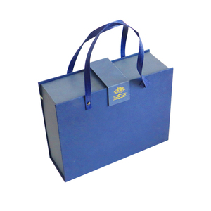 Hermosa caja de regalo cosmética, cierre magnético de cuero PU para ropa, dulces, características de embalaje, esponja de grabado de laminación mate - Product Image 4