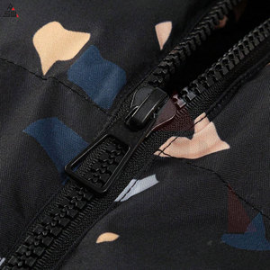 Nueva chaqueta de burbujas de invierno de moda para hombres de alta calidad a prueba de viento sublimación impresa tela de lona mejor precio - Product Image 2