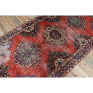 Alfombra Turca de 4.7x12.5 pies, Alfombra Roja con Diseño Geométrico de Lana - Product Image 2