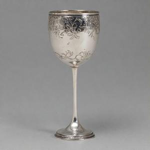 ReverentCup Calice sacré Verre à vin de communion en laiton antique Gobelet vintage fabriqué à la main pour l'église et les cérémonies spirituelles - Product Image 1