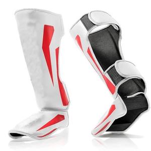 Espinilleras de PU Hechas en Fábrica, Espinilleras Personalizadas con Diseño Único Impreso para Protección en Fútbol, Precio de Fábrica - Product Image 1