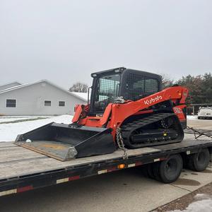 Achetez des chargeuses compactes JCB 220 avec systèmes hydrauliques avancés Machines de qualité supérieure pour tout chantier prêtes à être livrées - Product Image 6